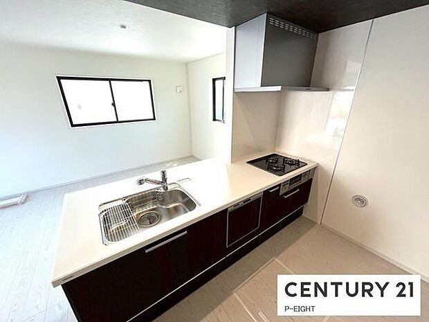 料理をしながらリビングを見渡せるつくりで、料理中も家族との会話がはずみます。