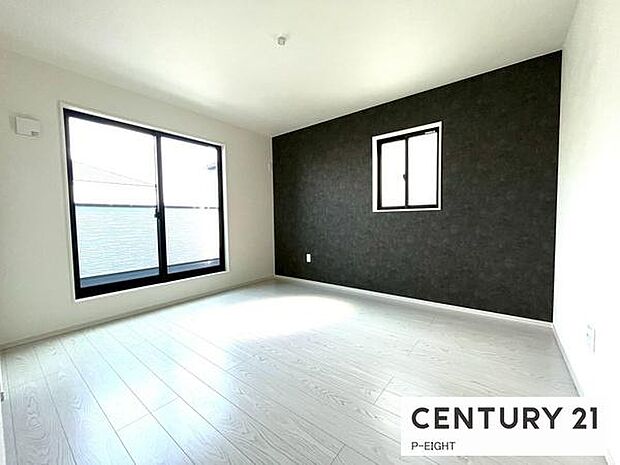 バルコニーに面している明るい部屋です！