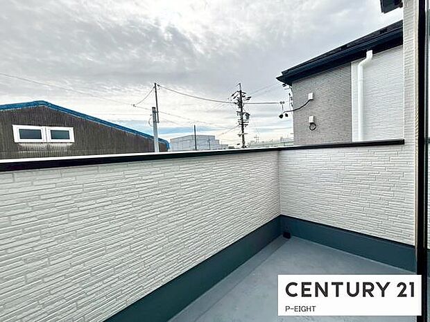 見晴らしの良いバルコニーです！