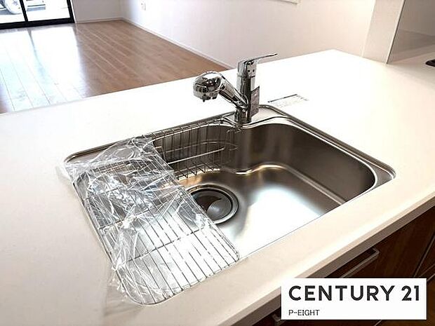 傷が付きにくい人造大理石のキッチンです!