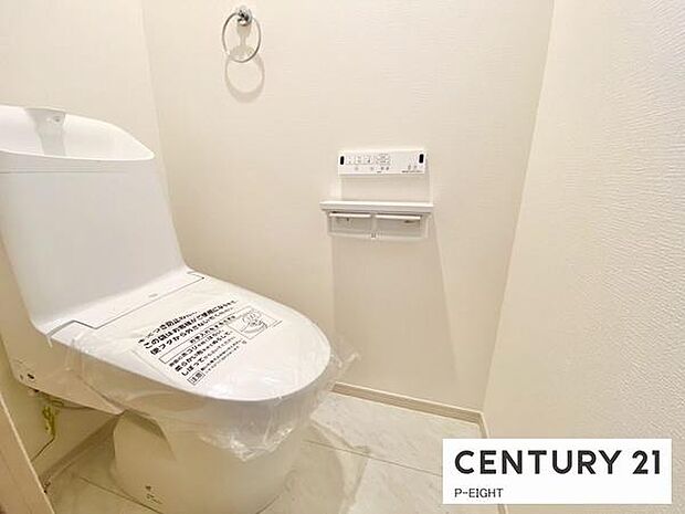 ウォシュレット付きの暖房便座で快適です！