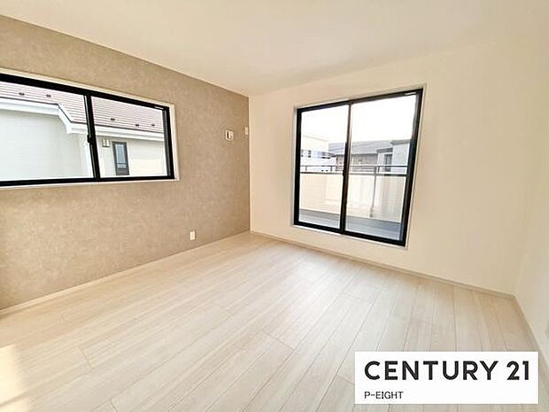 バルコニーに面している明るい部屋です!