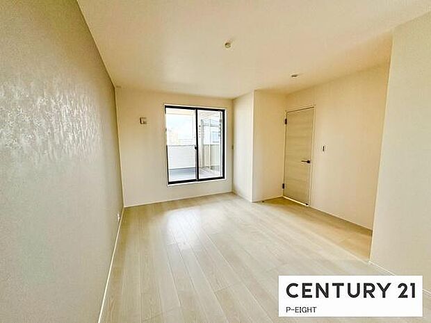 バルコニーに面している明るい部屋です！