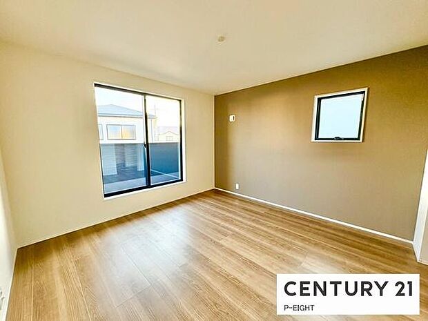 壁の色もアクセントとなりおしゃれな内装です！