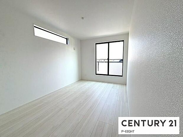 白を基調とした明るい部屋です！