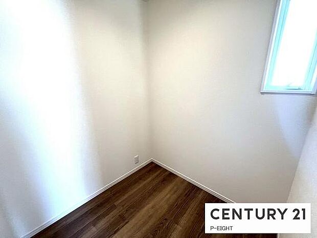 たくさん収納できるストレージルーム！