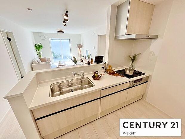 料理をしながらリビングを見渡せるつくりで、料理中も家族との会話がはずみます。