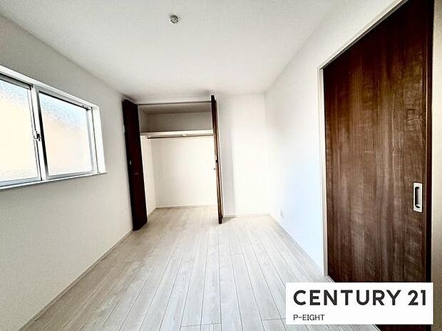 クローゼットでお部屋もスッキリ！