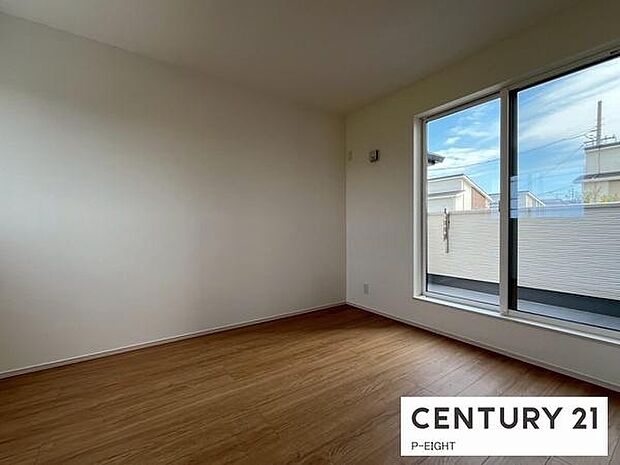 バルコニーに面している部屋です!