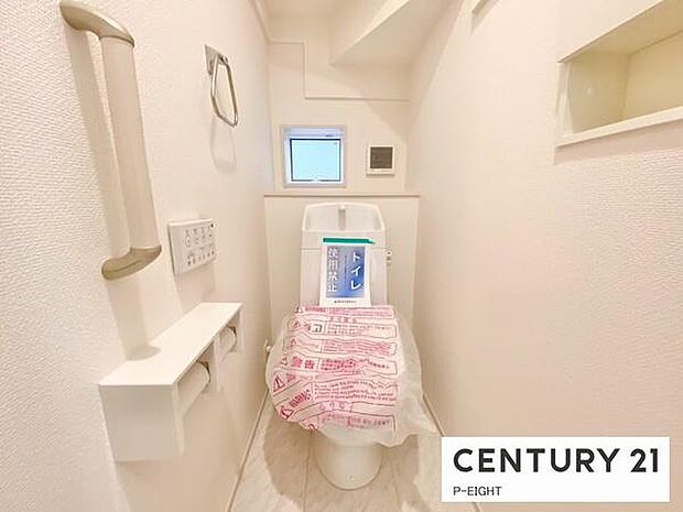 白色基調の落ち着ける空間になっております。