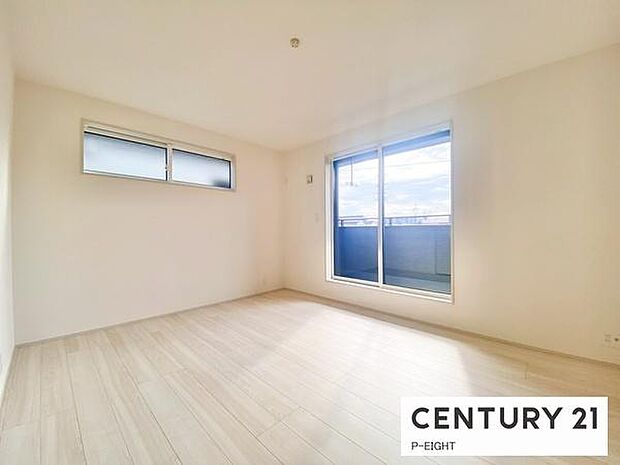 バルコニーに面している明るい部屋です！