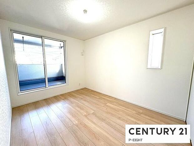 バルコニーに面している明るい部屋です!