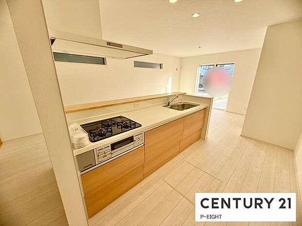 料理をしながらリビングを見渡せるつくりで、料理中も家族との会話がはずみます。