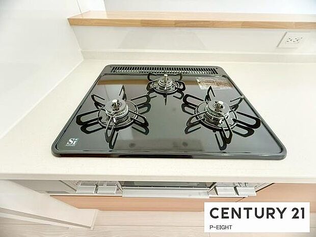 三口ガスコンロで料理もはかどりますね！グリルもあります！