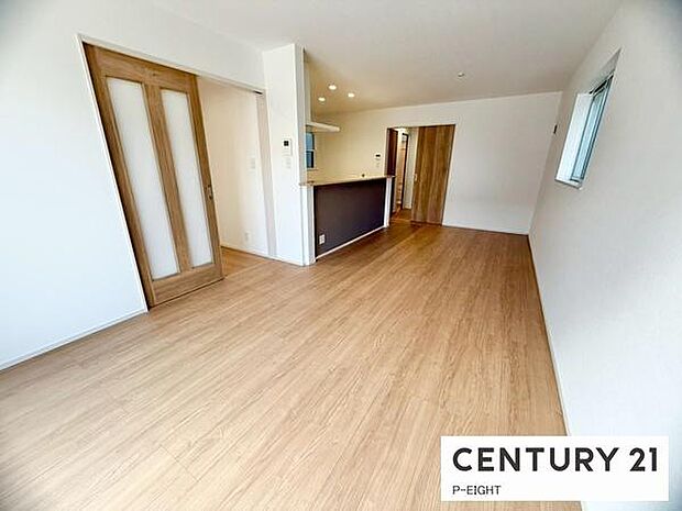 家族の笑い声が聞こえてきそうな、暖かい空間になっています。