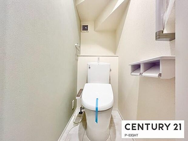 白色基調の落ち着ける空間になっております。