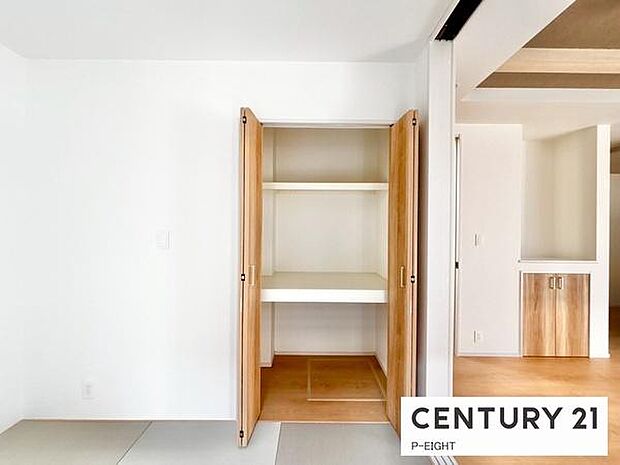 和室には収納に便利な押入れあり！