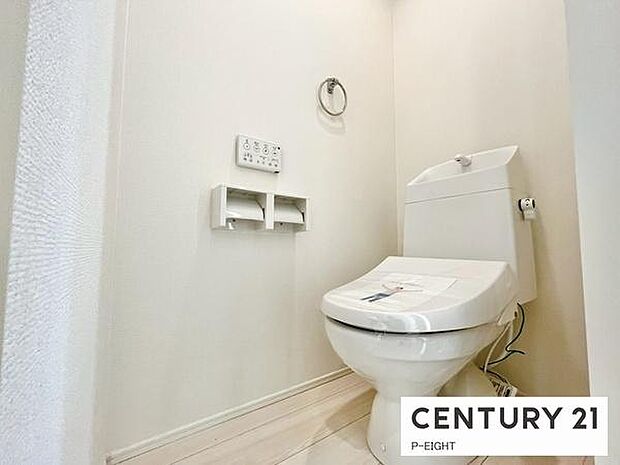 ウォシュレット付きの暖房便座で快適です!