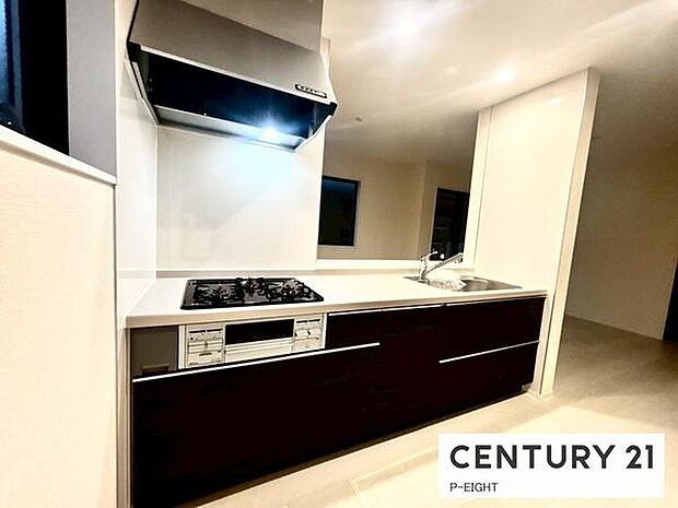 料理をしながらリビングを見渡せるつくりで、料理中も家族との会話がはずみます。