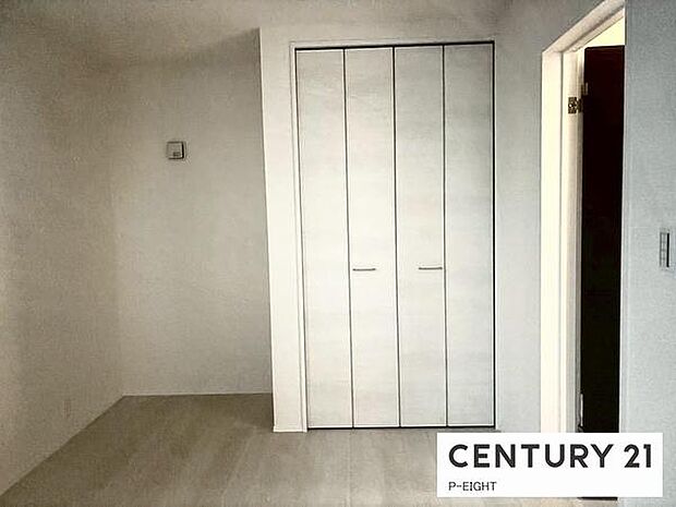 クローゼットで楽々収納！