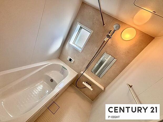 一坪サイズのお風呂で毎日の疲れを癒してください。