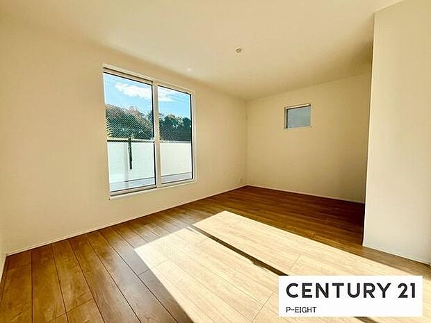 バルコニーに面している明るい部屋です!