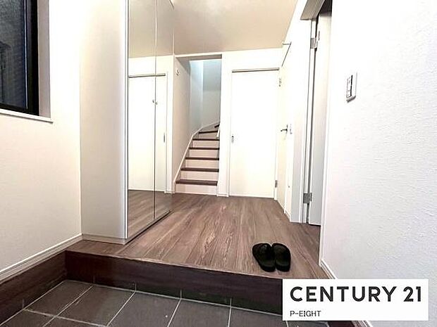 穏やかな色合いで来客をなごませてくれます!