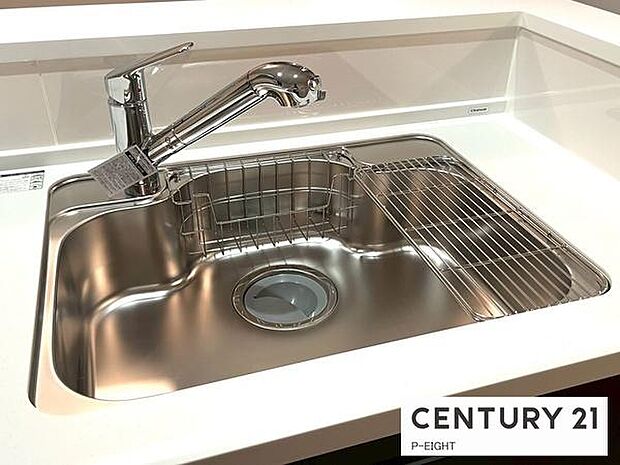 浄水器内蔵型のため、キッチン回りもスリムな印象です!