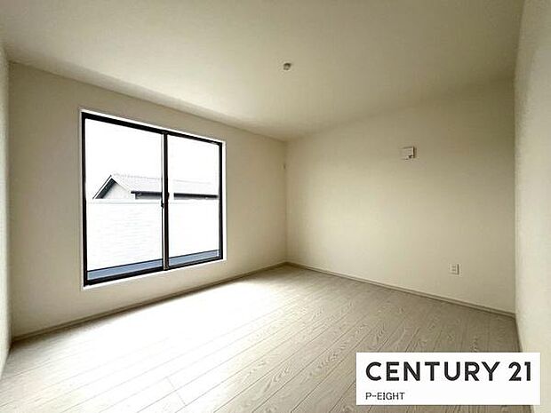 バルコニーに面している明るい部屋です！