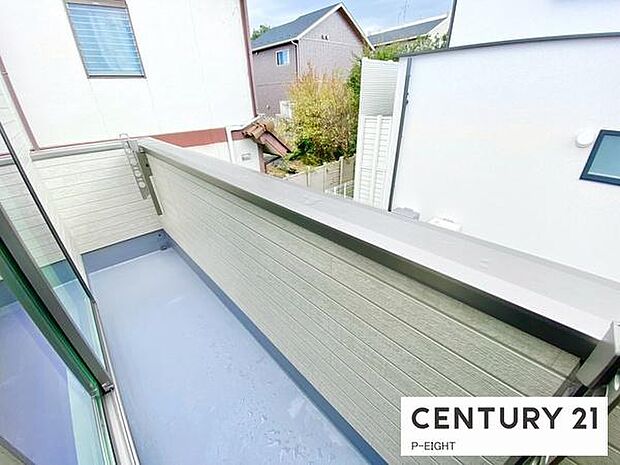 洗濯物は日当たりの良いバルコニーへ！