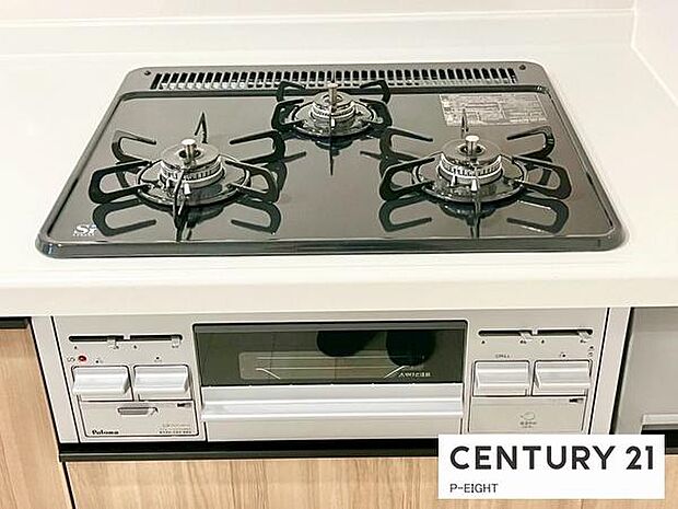 三口コンロで料理もはかどりますね!グリルもあります!