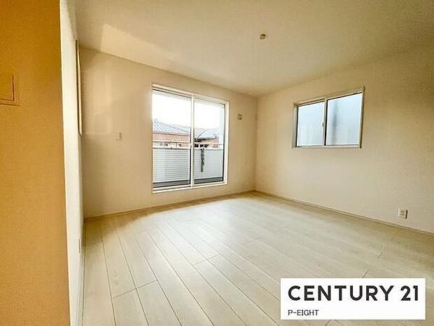 バルコニーに面している明るい部屋です!