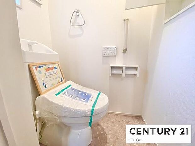 白色基調の落ち着ける空間になっております。