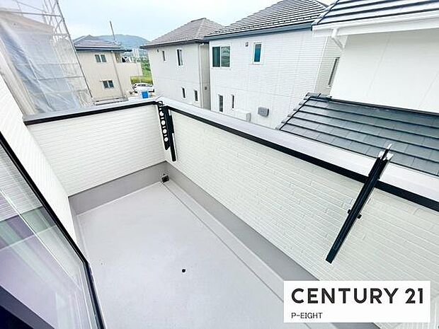 洗濯物は日当たりの良いバルコニーへ!