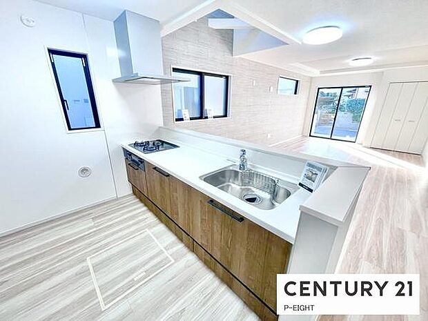 料理をしながらリビングを見渡せるつくりで、料理中も家族との会話がはずみます。