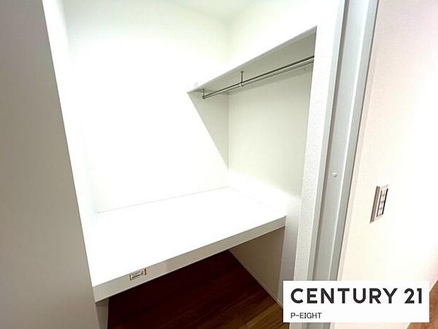 和室に収納スペースあり！