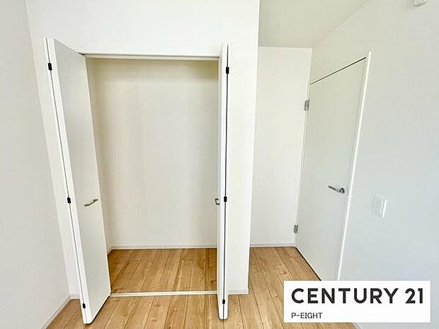 クローゼットでお部屋もスッキリ!