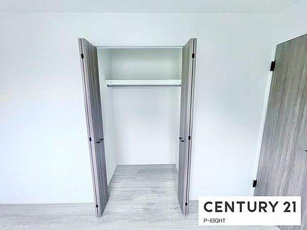 クローゼットでお部屋もスッキリ！