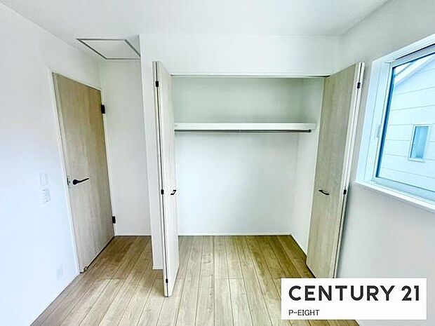 クローゼットでお部屋もスッキリ!