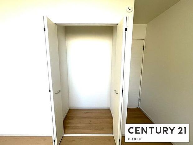 クローゼットで楽々収納!