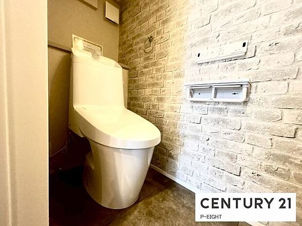 ウォシュレット付きの暖房便座で快適です!