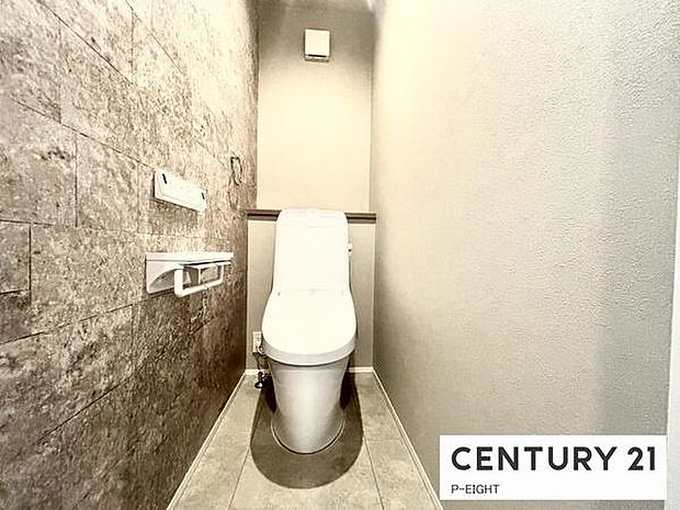 ウォシュレット付きの暖房便座で快適です！