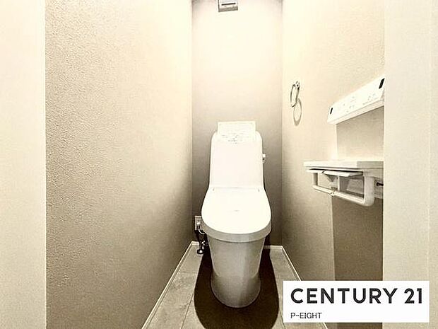 白色基調の落ち着ける空間になっております。