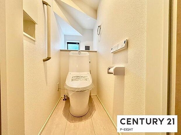 ウォシュレット付きの暖房便座で快適です！