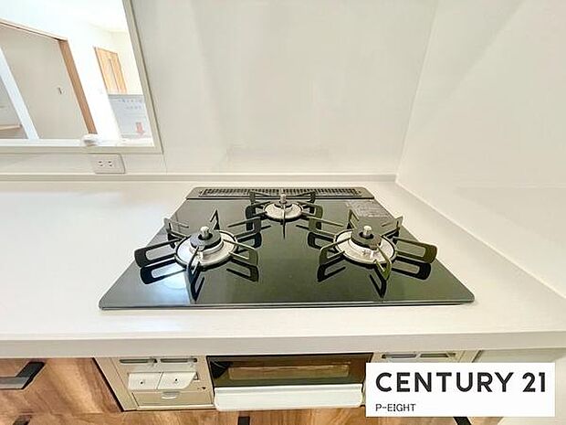 三口ガスコンロで料理もはかどりますね!グリルもあります!