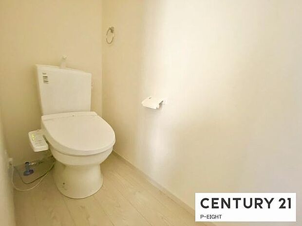 ウォシュレット付きの暖房便座で快適です!