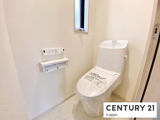 ウォシュレット付きの暖房便座で快適です！