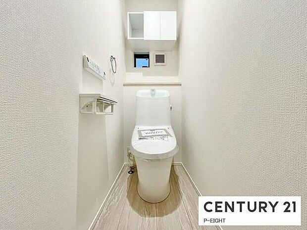 白色基調の落ち着ける空間になっております。