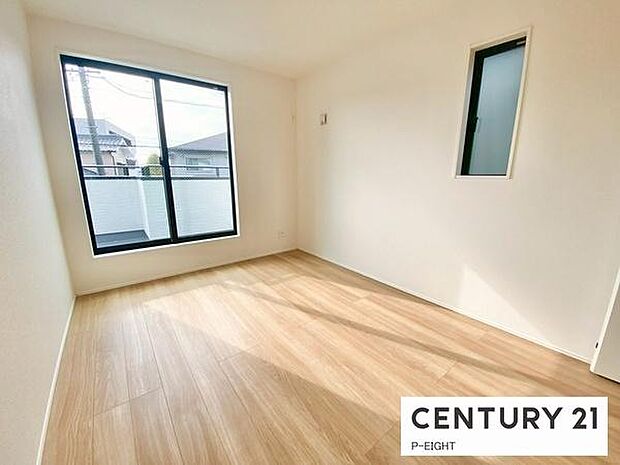 白を基調とした明るい部屋です！