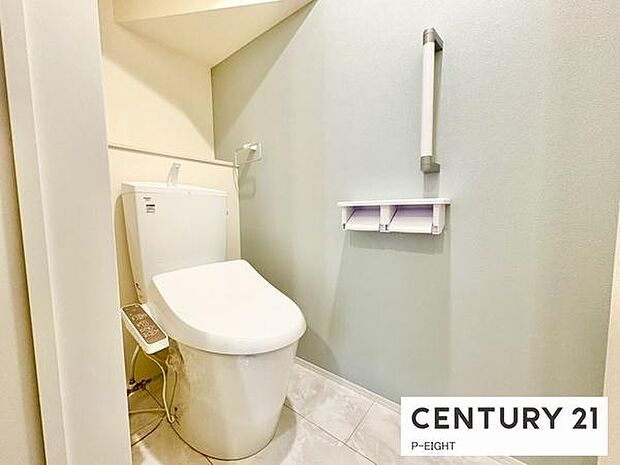 ウォシュレット付きの暖房便座で快適です!